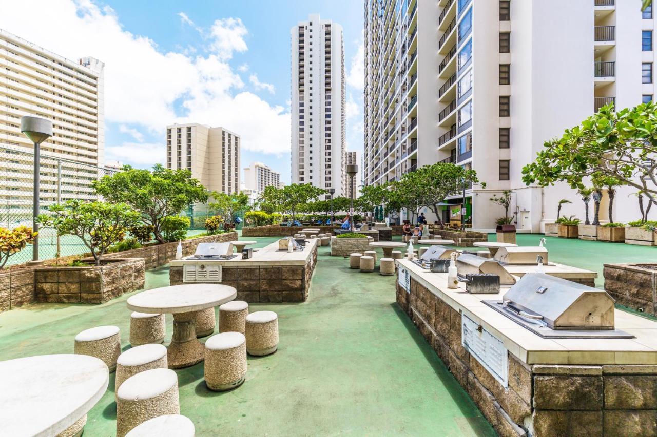 Cozy Waikiki Getaway, Stroll To Beach With Free Parking Honolulu Kültér fotó